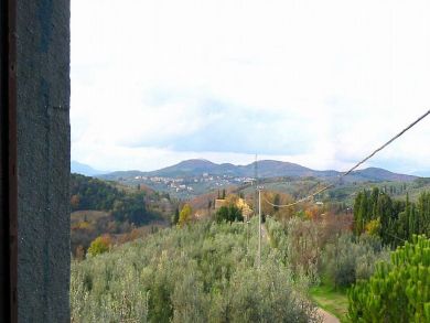 Ancient stone Tuscany country home that sleeps six Ancient stone Tuscany country home that sleeps six